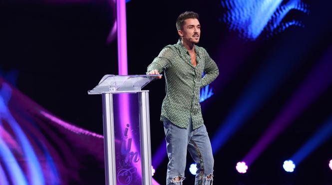 emil rengle vine pe scena iumor cu un moment savuros de stand up duminica de la ora 20 00 delia ai fost foarte misto esti bun pe treaba asta