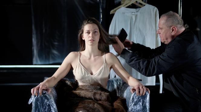 maria stuart in premiera la teatrul maghiar de stat cluj