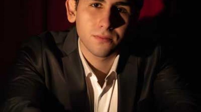 stagiunea de marti seara 9 aprilie la ateneul roman de la glasgow scotia la bucuresti pianistul alexandru placinta