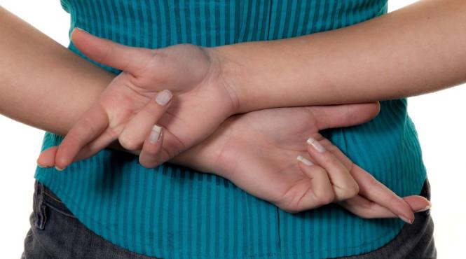 18 semne tradare dragoste minciuna insala partener