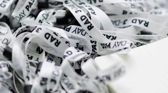 s au pus in vanzare biletele pentru cel mai important eveniment dedicat pietei de arta din romania rad art fair 2024