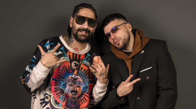 ileana sararoiu si stefan banica doi titani ai divertismentului romanesc pusi in scena te cunosc de undeva de connect r si shift ce mai conteaza relule o rochie in plus