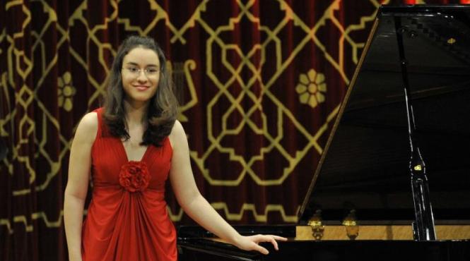 poezie si virtuozitate recital liszt cu pianista adela liculescu