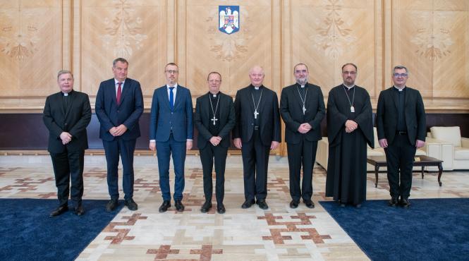 arhiepiscopul giampiero gloder ambasadorul agreat al sfantului scaun in romania a sosit la bucuresti