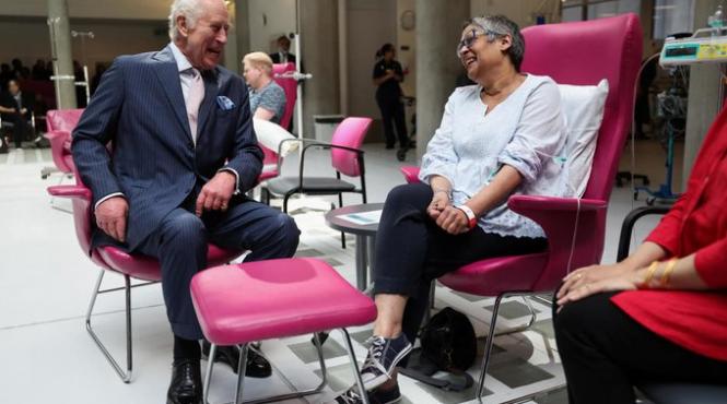 rege charles intors munca vizita oncologie