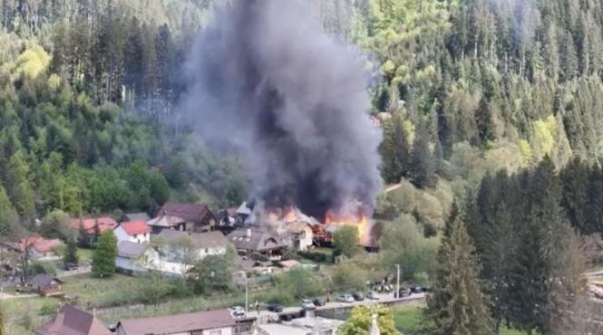 incendiu manastirea voronet suceava