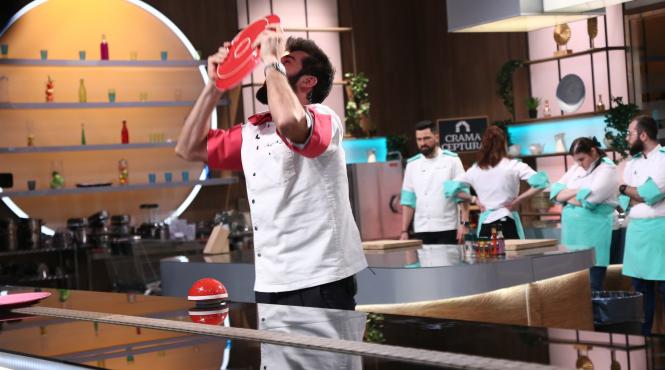 chef richard abou zaki si tunicile roz au castigat battle ul de ieri la chefi la cutite catalin tociu si iulia creanga au parasit concursul dupa proba individuala