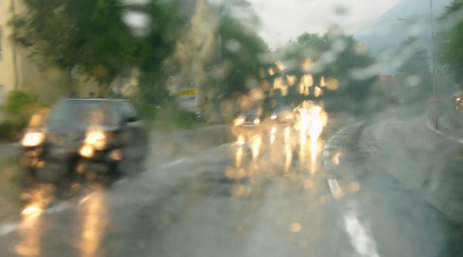 prognoza meteo ploi torentiale temperaturi