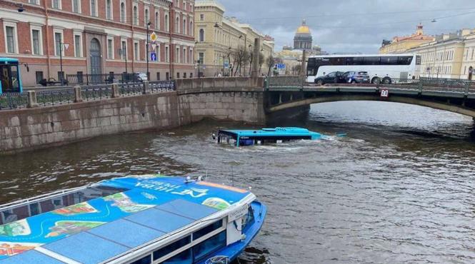 sankt petersburg autobuz neva