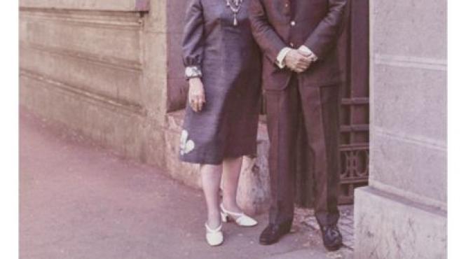 medalion expozitional dedicat colectionarilor ligia si pompiliu macovei la muzeul municipiului bucuresti