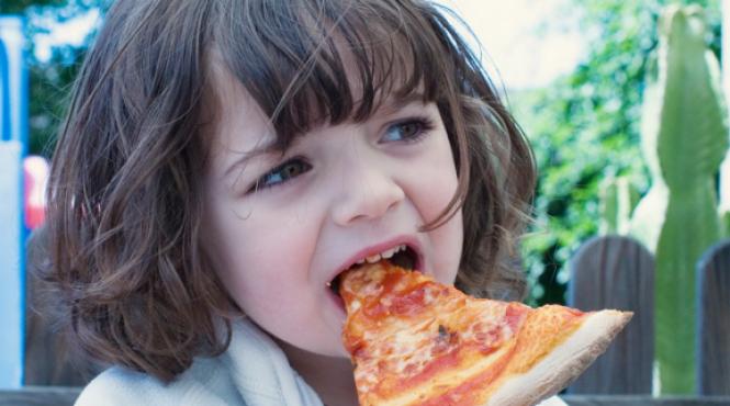 reguli sanatate prajituri sucuri pizza hamburgerii interzis minori scoli