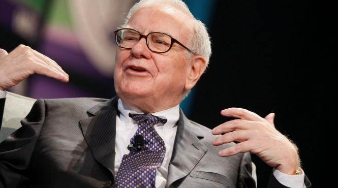 urmeaza furtuna financiara warren buffett bani cash miliarde dolari semnal criza