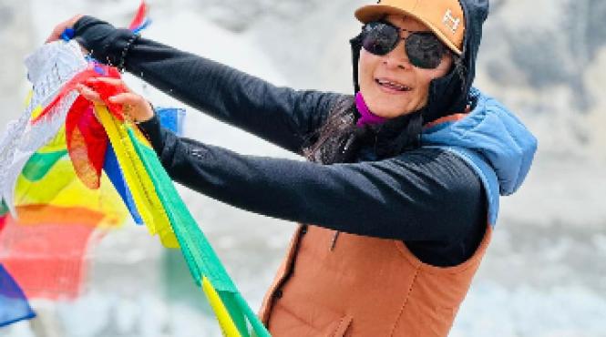 record absolut femeie rapida cucerit everest phunjo lama