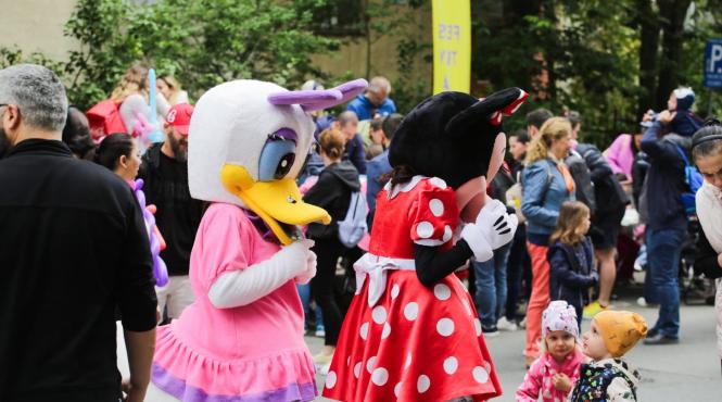 concerte live spectacole de teatru expozitii si dans in programul strazi deschise bucuresti promenada urbana din weekendul 25 26 mai