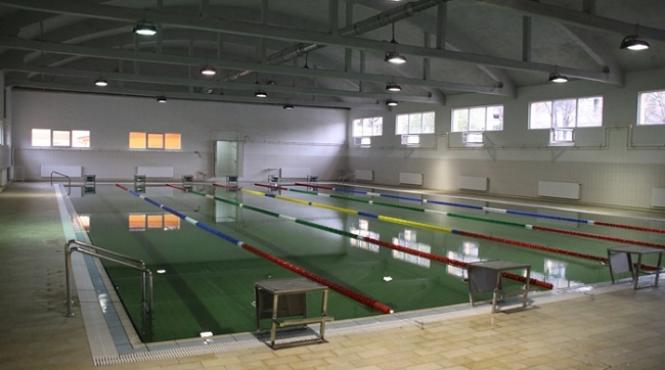 tanar inecat bazin inot cartierul dacia timisoara lipsa salvamar