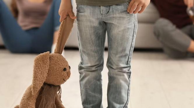 pedepse parinti abuz copii fizic psihic inchisoare