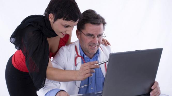 5 zodii femei inseala parteneri relatii distanta