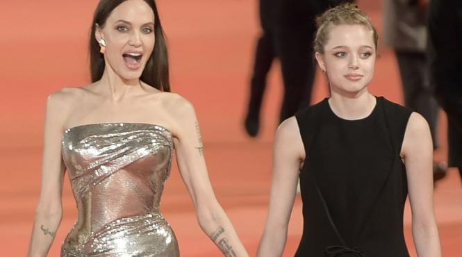 lovitura brad pitt fiica actorului renunta numele tatalui