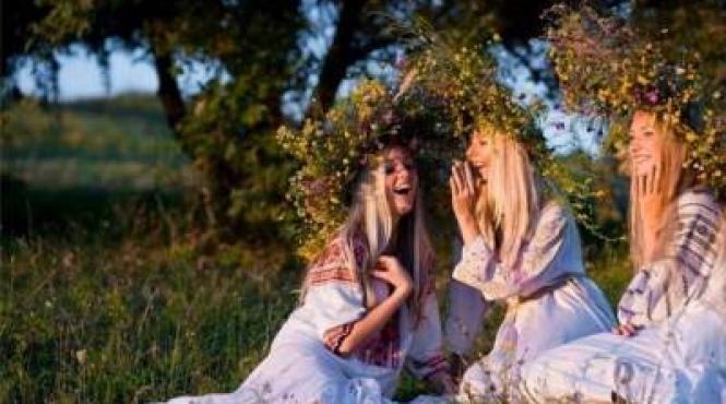 sanziene 2024 incantatii ritualuri semnificatie zane implinire dorinte