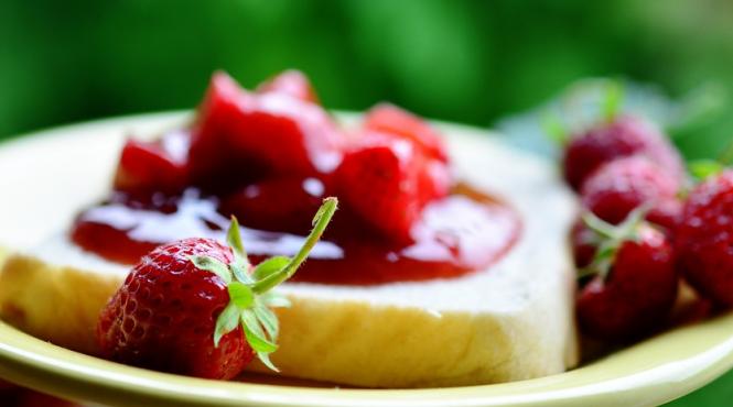 cum pastrezi capsuni congelator retete