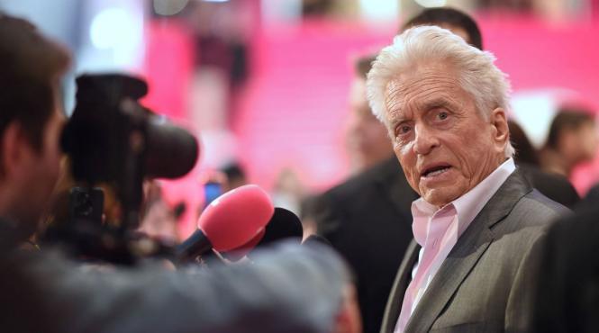 actor michael douglas dezamagit joe biden incapacitate renunte candidatura