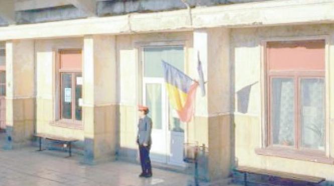 romania vazuta din tren un album foto de sorin albutiu