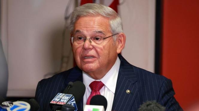 senatorul american bob menendez a demisionat dupa condamnarea pentru coruptie