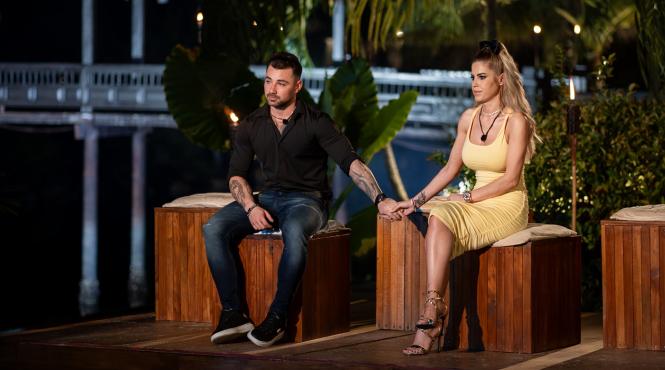 un nou cuplu si a facut aparitia pe insula iubirii aruncand totul in aer intr o editie lider de audienta un alt cuplu nevoit sa paraseasca insula
