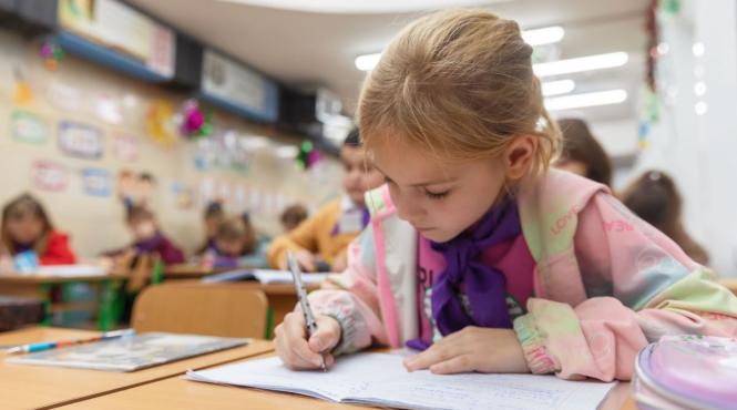 limba romana corect asaza sau aseaza