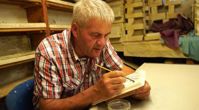 postas cisnadioara ultimul sas romania cahle traditionale soba