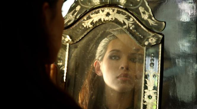 oglinda reflexie suflet portal alta lume superstitii simboluri