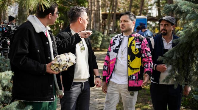 serialul de comedie bravo tata revine cu un nou sezon din 6 septembrie la antena 1 noul sezon promite sa aduca rasul si emotia in casele telespectatorilor