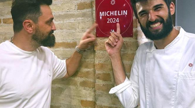 chef orlando zaharia vizita surpriza in porto san giorgio la chef richard abou zaki nu il anuntasem ca vin a fost o intalnire neplanificata care va ramane de poveste