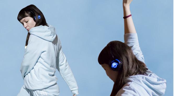 patru reprezentatii cu intimate choreographies in turneu in suedia