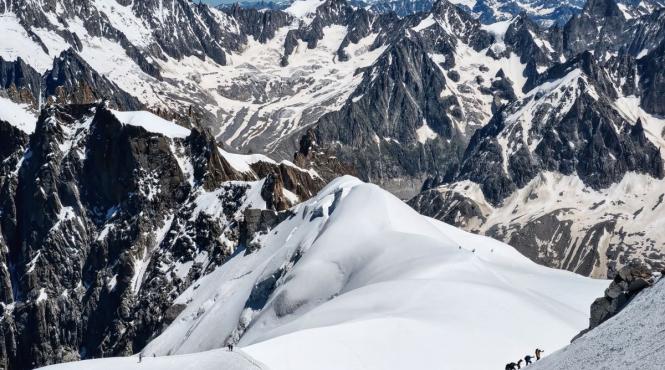 un tanar alpinist roman a murit pe varful mont blanc