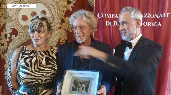 toma enache regizorul filmului enescu jupuit de viu a fost distins cu premio cultura