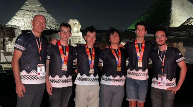 ministerul educatiei patru medalii olimpiada internationala de informatica