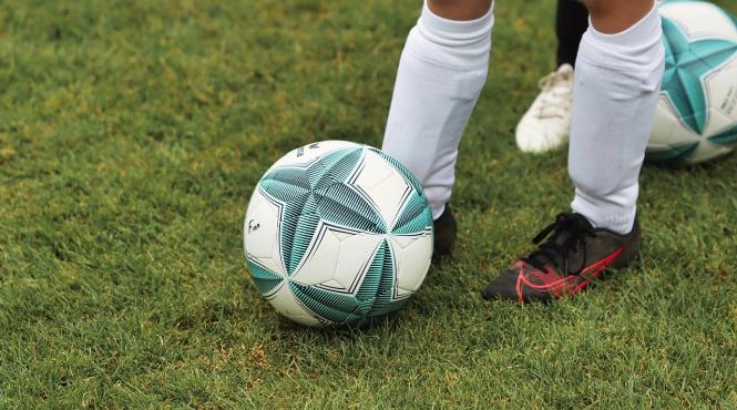 accesorii esentiale pentru fotbal ghid complet