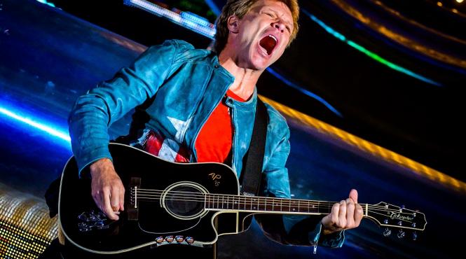 jon bon jovi laudat politie ajutor femeie