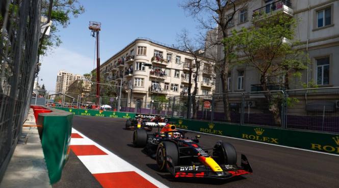 marele premiu al azerbaidjanului se vede weekendul acesta la antena marea cursa de pe cel mai bizar circuit din calendar baku va fi n direct duminica de la 13 45 la antena 1