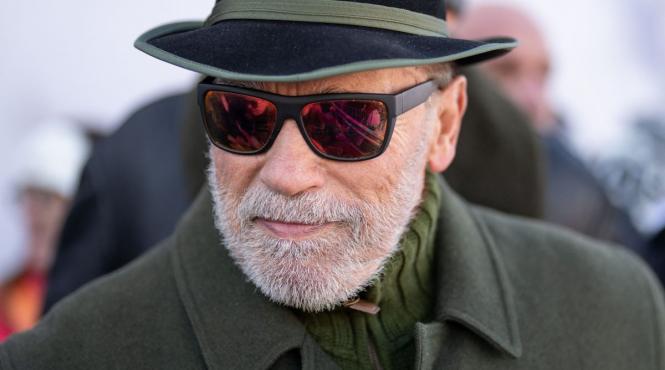 arnold schwarzenegger titlul onorific doctor hertie school berlin