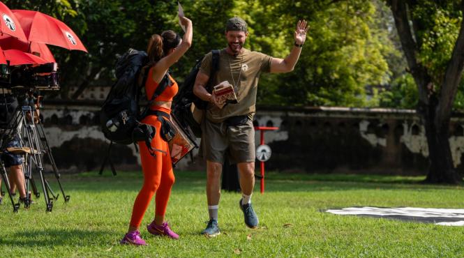 cursa trepidanta catre bangkok pentru a doua imunitate dupa ce aseara asia express si a desemnat prima echipa imuna a etapei a treia