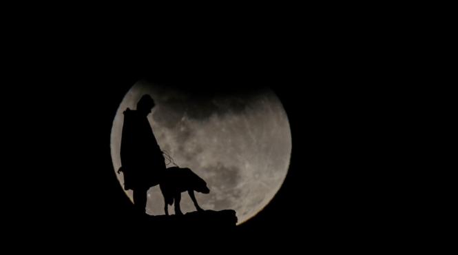 ritualuri superstitii mituri eclipsa luna plina septembrie 2024