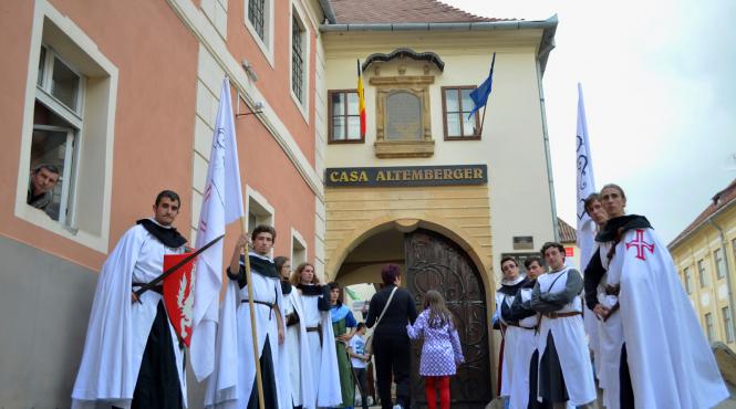 bratara dacica adjudecata in licitatia artmark de istorie ajunge la muzeul national brukenthal din sibiu este o premiera