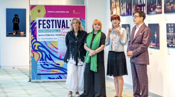 expozitia silviu purcarete 50 de ani de teatru in prologul festivalului international de teatru pentru publicul tanar iasi