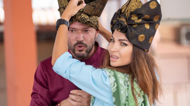 jean de la craiova intra in competitia asia express in rolul handicapului echipei nicolai tand si sorin brotnei eu sunt in vacanta vreau sa fiu turist in malaezia