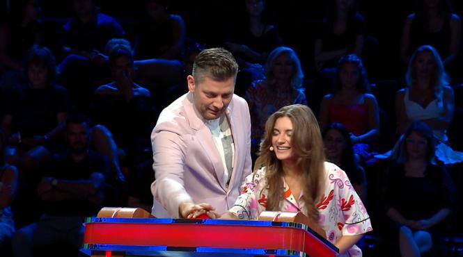 ana bodea si valentin butnaru vin in platoul esti mai destept decat un copil de clasa a v a vineri 4 octombrie de la ora 18 00 la antena 1