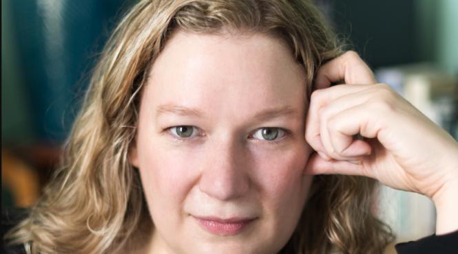 holly gramazio australianca londra daci dracula tristan tzara