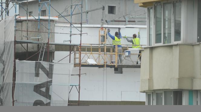 renovare energetica cladiri standarde fonduri publice