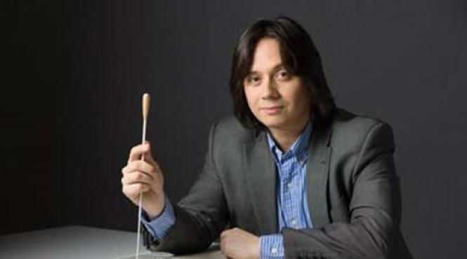 intre joc si mister dirijorul gabriel bebeselea si pianistul bruce liu pe scena ateneului roman